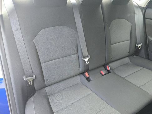 Used 2024 Kia Forte LXS w/ LXS Technology Package FWD image 18