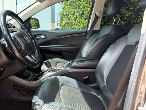 Used 2019 Dodge Journey Crossroad FWD image 14