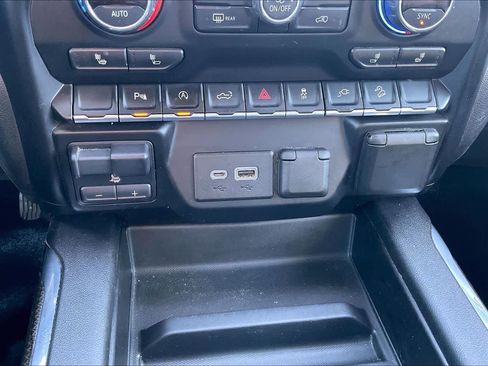 Used 2019 Chevrolet Silverado 1500 LT Trail Boss image 33