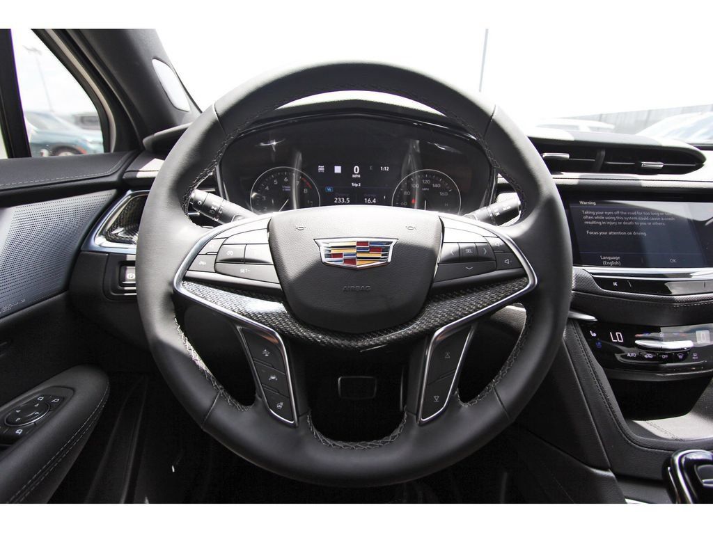 New 2026 Cadillac XT5 Sportv w/ LPO, Onyx Lite Package AWD/4WD image 13