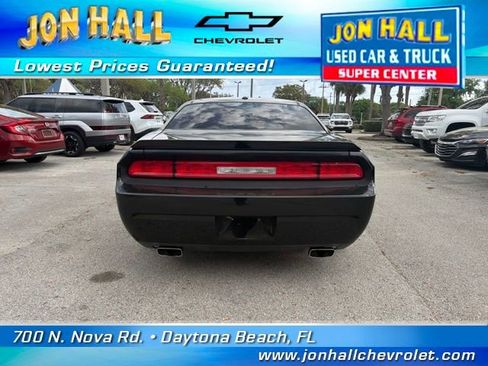 Used 2012 Dodge Challenger R/T image 8