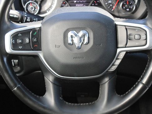 Used 2021 RAM 1500 Big Horn AWD/4WD image 16