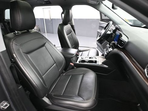 Used 2022 Ford Explorer Limited AWD/4WD image 56