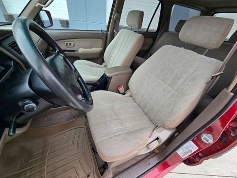 Used 2000 Toyota 4Runner SR5 image 13
