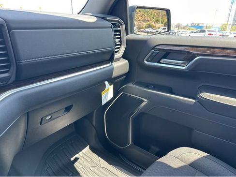 New 2026 GMC Sierra 1500 Elevation w/ Elevation Select Package AWD/4WD image 27