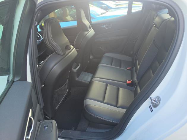 Used 2025 Volvo S60 T8 Ultra AWD/4WD image 13