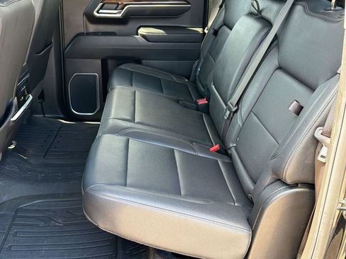 Used 2025 GMC Sierra 1500 SLT w/ SLT Premium Plus Package AWD/4WD image 14