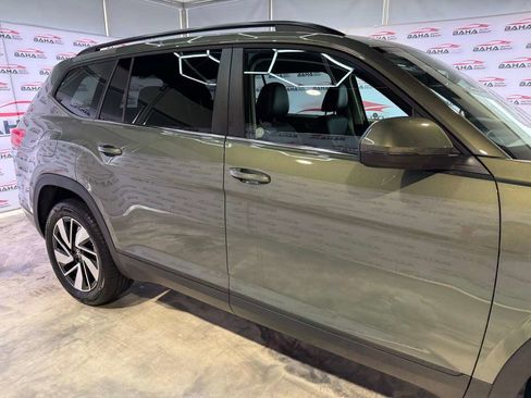 Used 2025 Volkswagen Atlas SE image 8