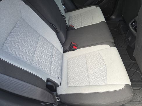 Certified 2024 Chevrolet Equinox LS w/ LS Convenience Package image 20