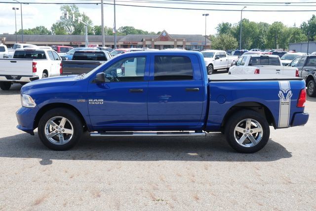 Used 2017 RAM 1500 Express w/ Express Value Package AWD/4WD image 6