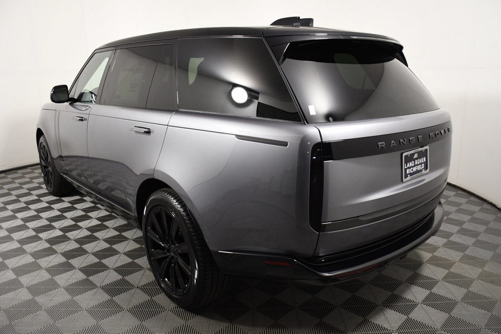 New 2026 Land Rover Range Rover Long Wheelbase SE AWD/4WD image 4