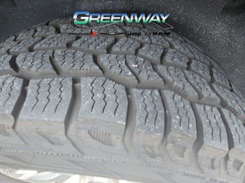 Used 2017 RAM 1500 Limited RWD image 8
