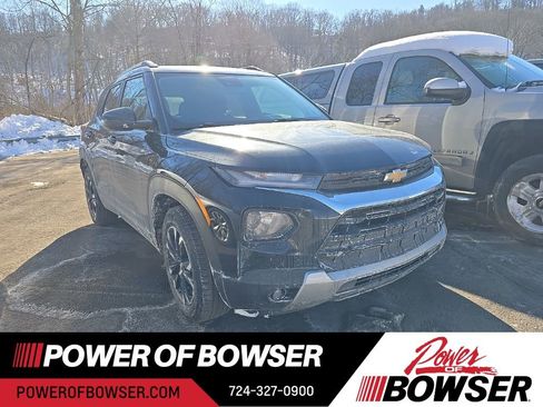 Used 2023 Chevrolet TrailBlazer LT w/ Convenience Package image 3