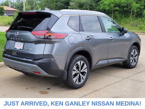 Certified 2023 Nissan Rogue SV w/ SV Premium B Package AWD/4WD image 3