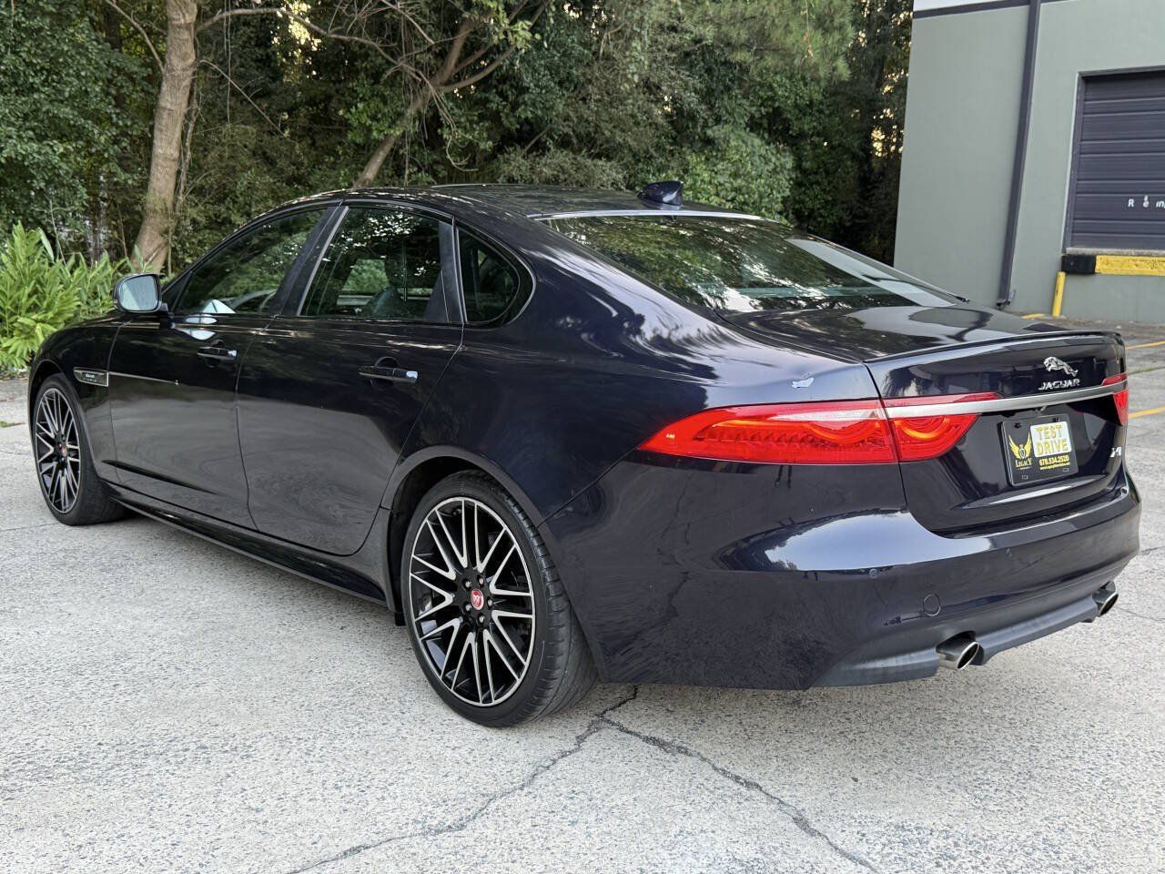 Used 2018 Jaguar XF R-Sport AWD/4WD image 12