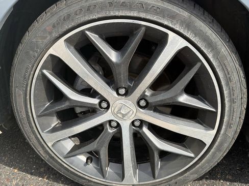 Used 2024 Honda Civic Touring image 9