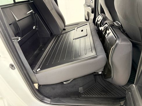 Used 2019 Toyota Tacoma TRD Sport image 23