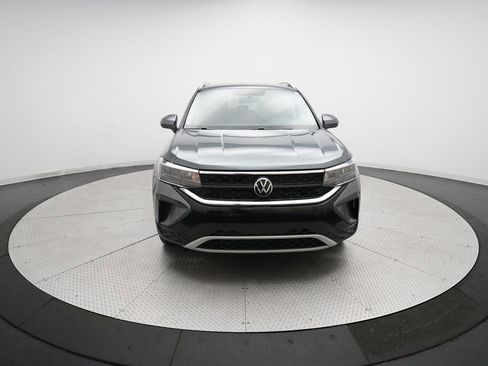 Used 2022 Volkswagen Taos SE image 11