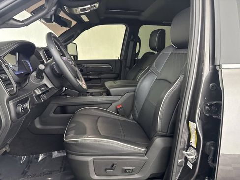 Used 2025 RAM 3500 Limited image 21