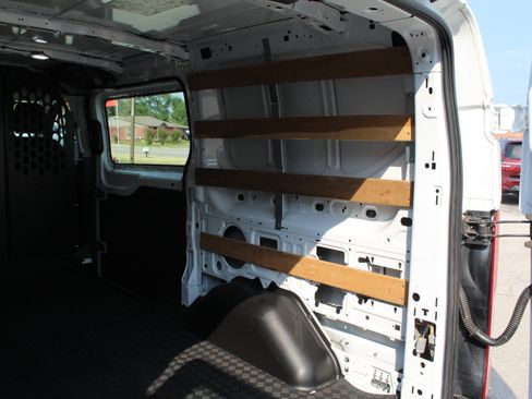 Used 2025 Ford Transit 250 Low Roof w/ Exterior Upgrade Package RWD image 23