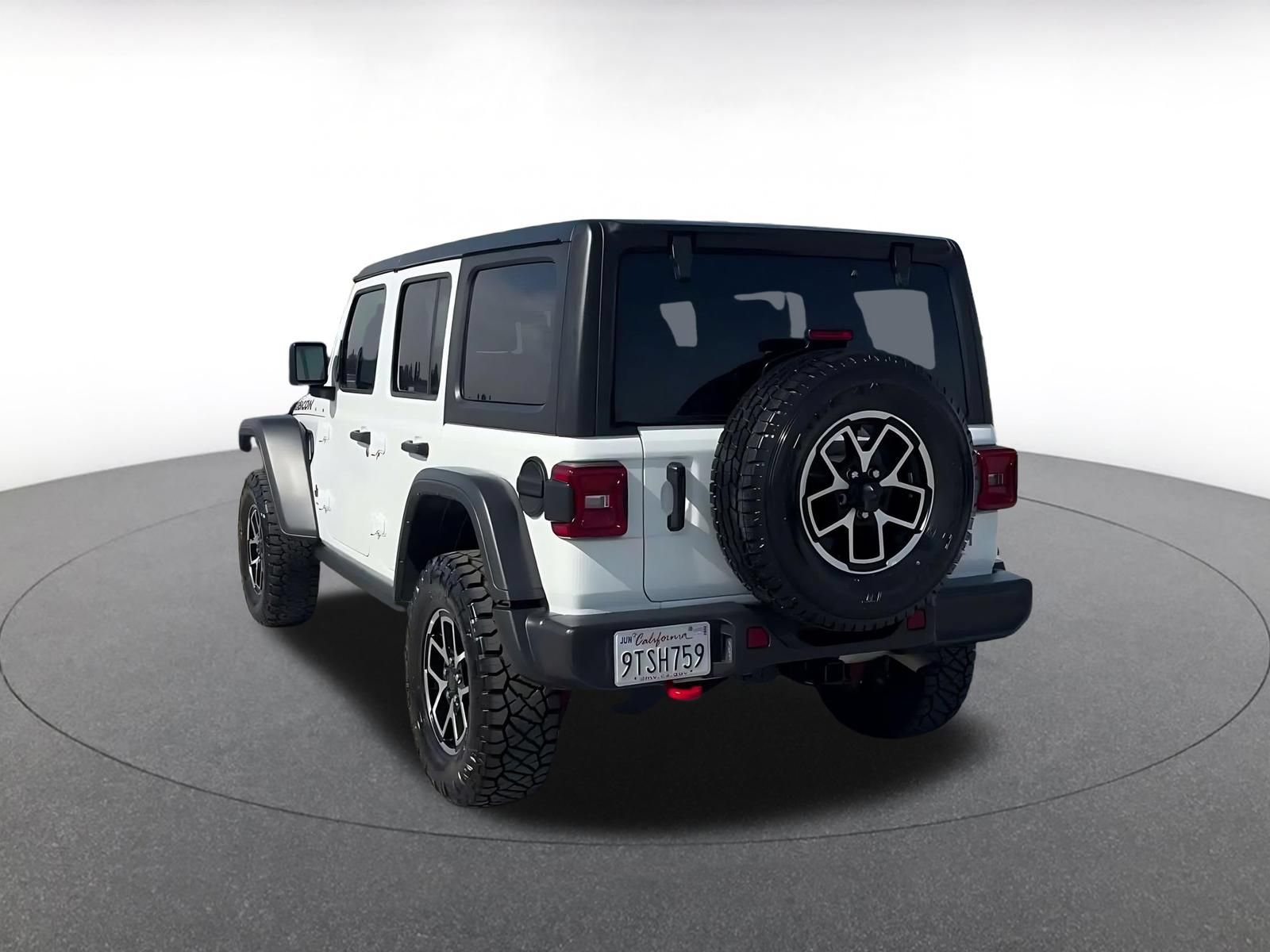 Used 2025 Jeep Wrangler Unlimited Rubicon AWD/4WD image 10