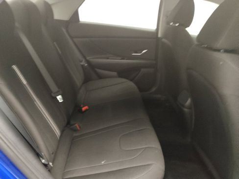 Used 2023 Hyundai Elantra SEL w/ Convenience Package FWD image 19