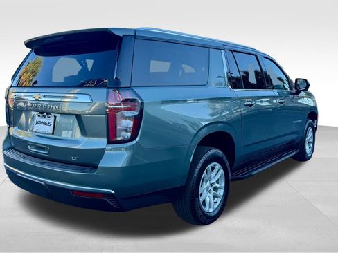Used 2024 Chevrolet Suburban LT image 10