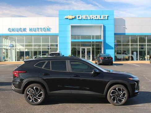 New 2026 Chevrolet Trax RS image 1