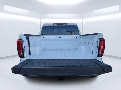 Used 2025 GMC Sierra 1500 SLT image 12