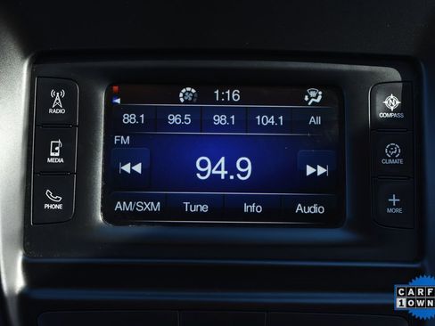 Used 2015 Chrysler 200 Limited w/ Convenience Group image 34