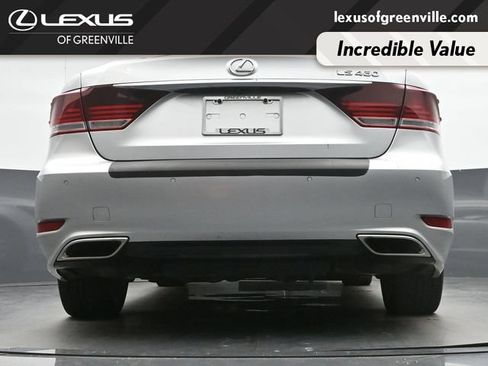 Used 2013 Lexus LS 460 w/ Comfort Pkg RWD image 35