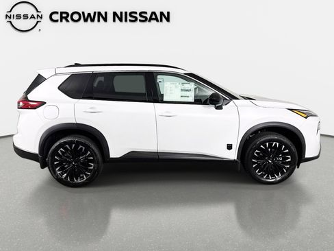 New 2026 Nissan Rogue SV FWD image 4