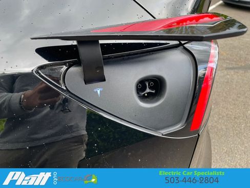 Used 2023 Tesla Model Y Long Range image 58