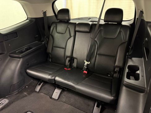 Used 2022 Kia Telluride S FWD image 17