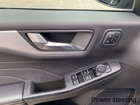 Used 2023 Ford Escape Platinum image 26