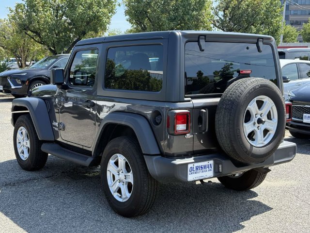 Used 2020 Jeep Wrangler Sport AWD/4WD image 4