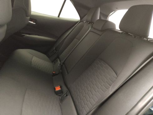 Used 2020 Toyota Corolla SE FWD image 18