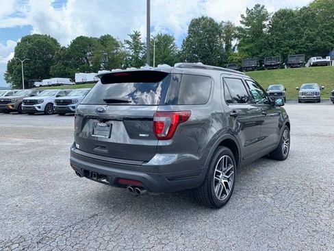 Used 2018 Ford Explorer Sport w/ Equipment Group 401A AWD/4WD image 9