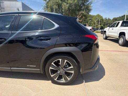 Used 2021 Lexus UX 250h w/ Premium Package AWD/4WD image 8