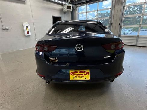 Used 2021 MAZDA MAZDA3 s FWD image 4