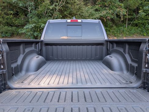 Used 2025 RAM 1500 Big Horn AWD/4WD image 18