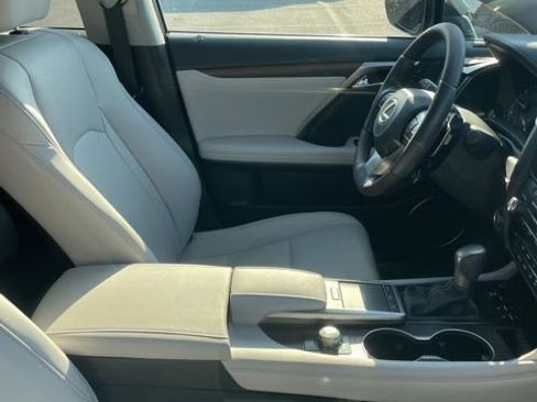 Used 2022 Lexus RX 350 FWD w/ Premium Package image 8