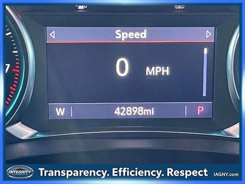 Used 2023 Chevrolet Traverse LT AWD/4WD image 28
