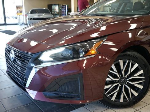 Used 2024 Nissan Altima 2.5 SV FWD image 20