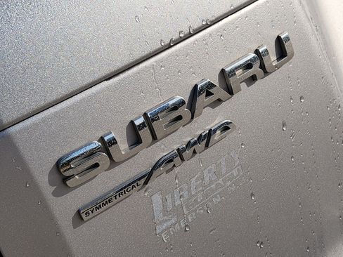 Used 2017 Subaru Forester 2.5i Premium w/ All-Weather Package image 12