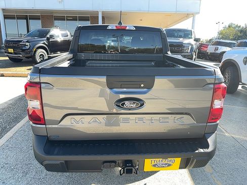 New 2025 Ford Maverick XLT w/ Black Appearance Package image 8