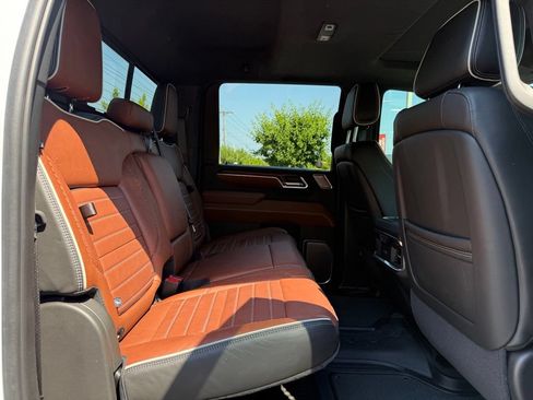 Used 2025 GMC Sierra 2500 Denali Ultimate AWD/4WD image 18