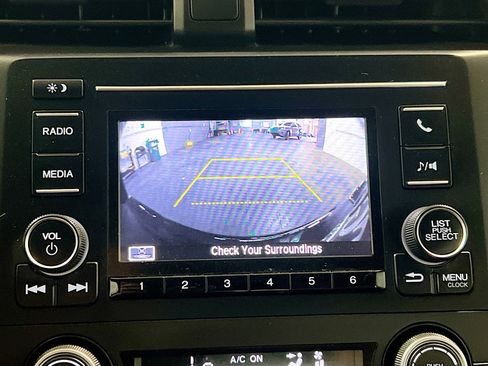 Used 2020 Honda Civic LX image 9