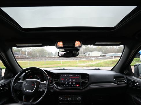 Used 2024 Dodge Durango GT image 19