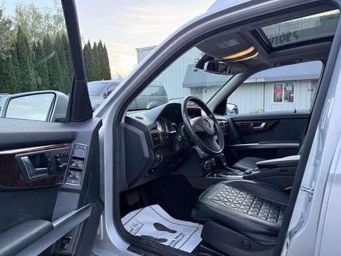 Used 2012 Mercedes-Benz GLK 350 4MATIC image 12